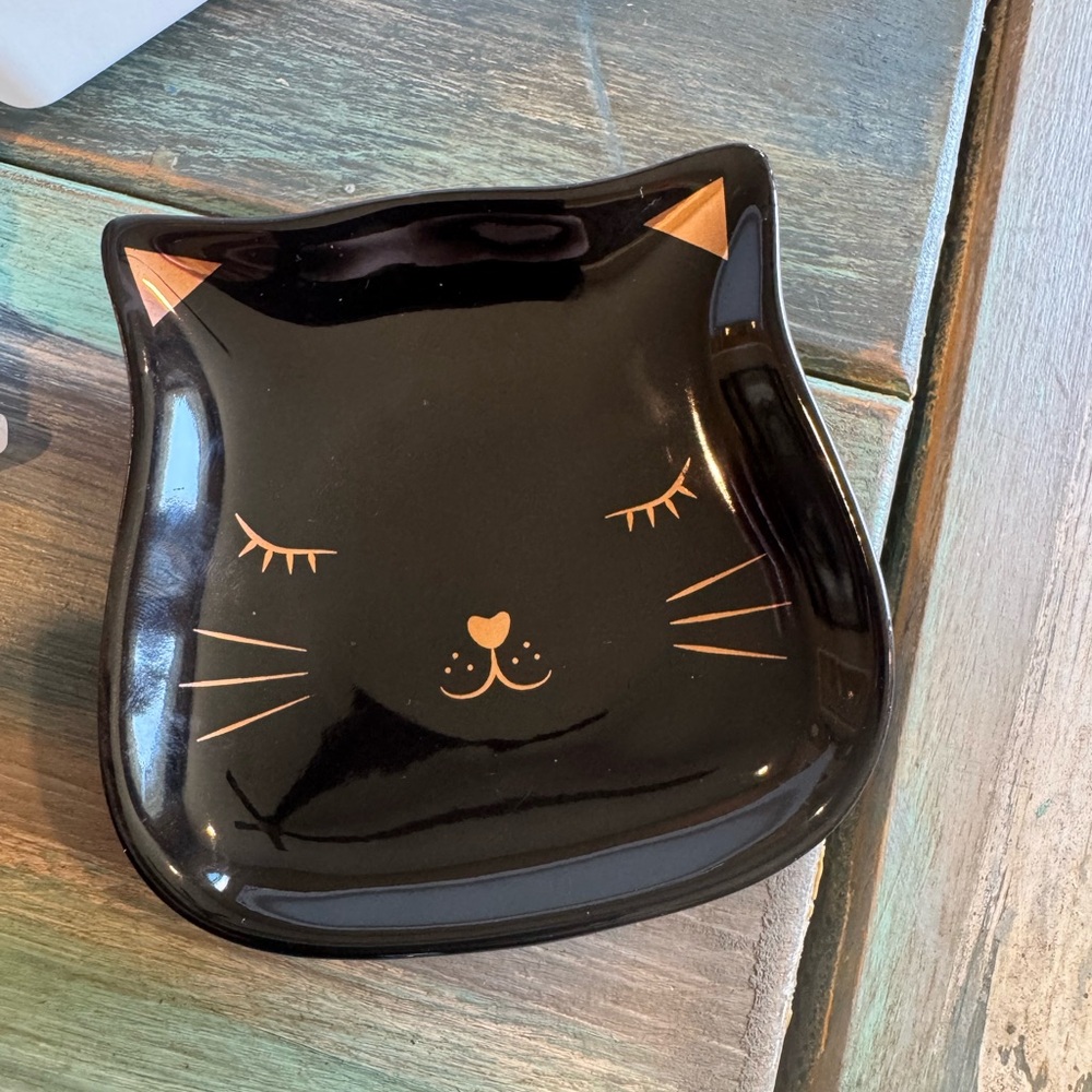 Black Cat-Shaped Ceramic Dish 4 inches